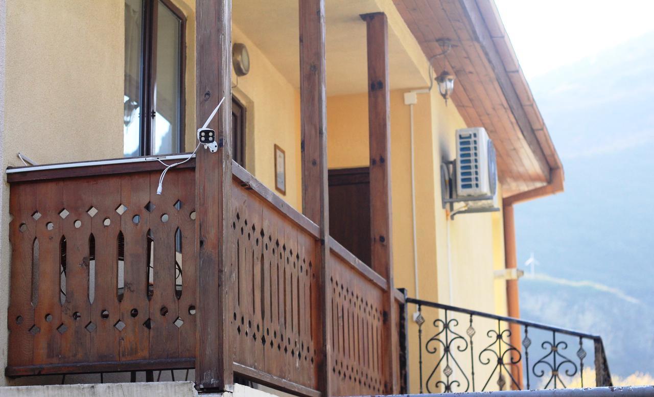 Villa Piano Мцхета Экстерьер фото